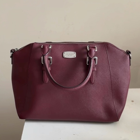 Michael Kors Burgundy Saffiano Leather Bag (does not come with crossbody strap) - Picture 6 of 8